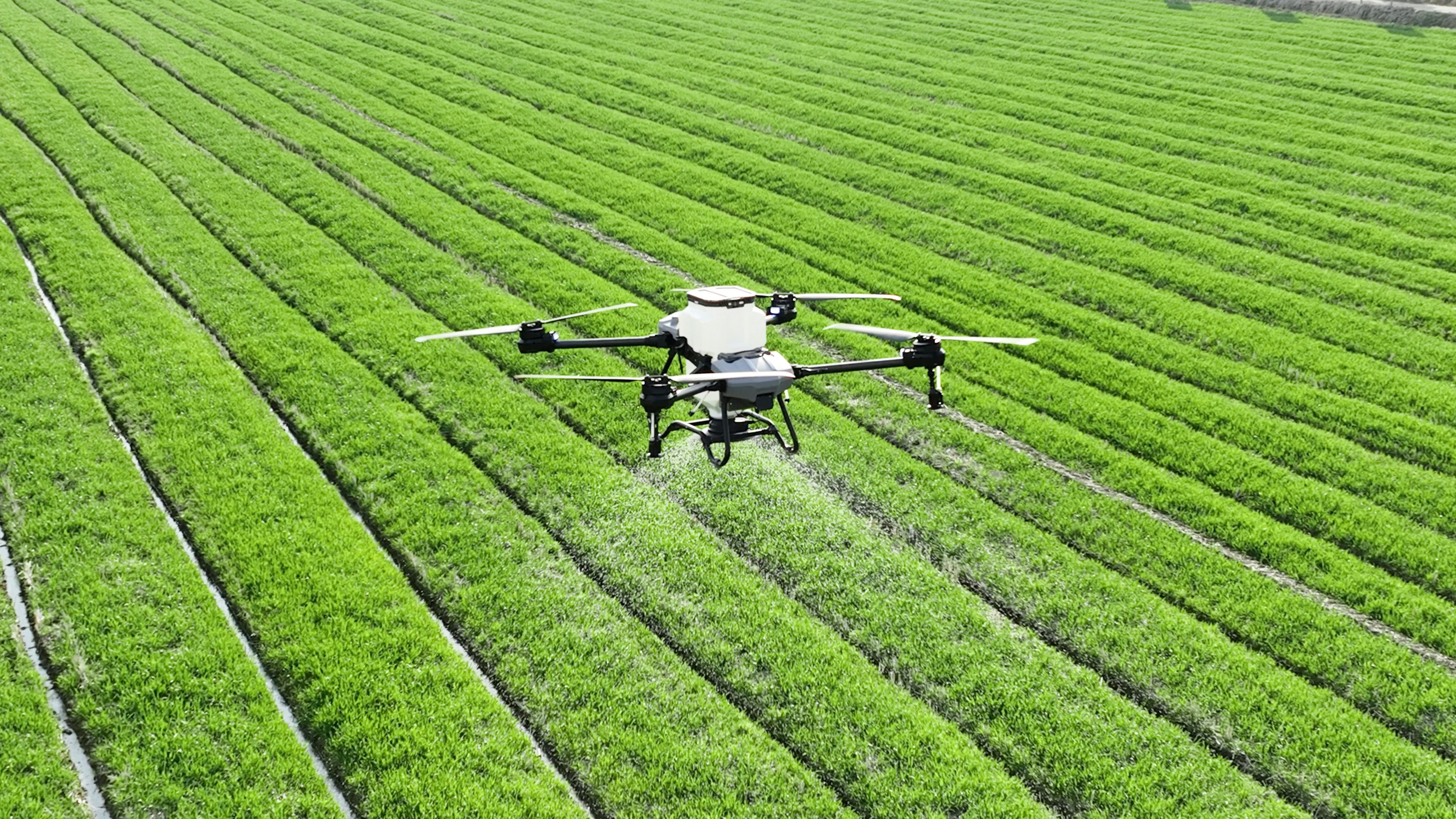 drone-eft-nMDwrS1NsIE-unsplash